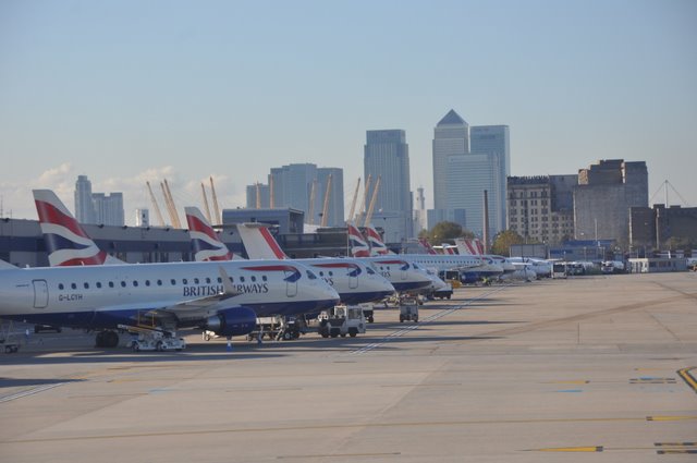 british-airways-london-city-airport-jfk-2010-17