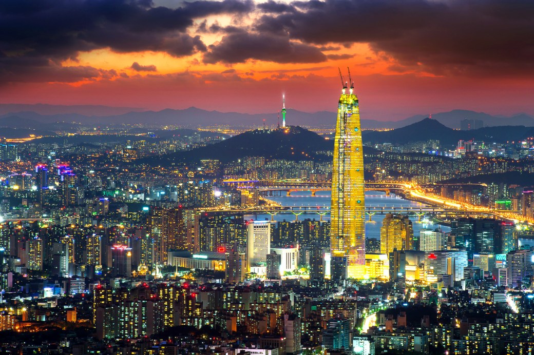 shutterstock_407897917-lotte-world-tower-seoul-61bbde30f1cf